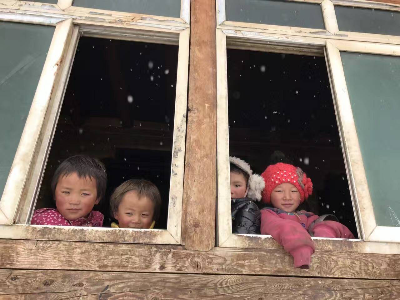 MK·体育-MK(中国)一站式服务官方网站公益回顾丨家国同欢月同圆 温暖满载甘孜州(图9) MK·体育-MK(中国)一站式服务官方网站公益回顾丨家国同欢月同圆 温暖满载甘孜州(图9)