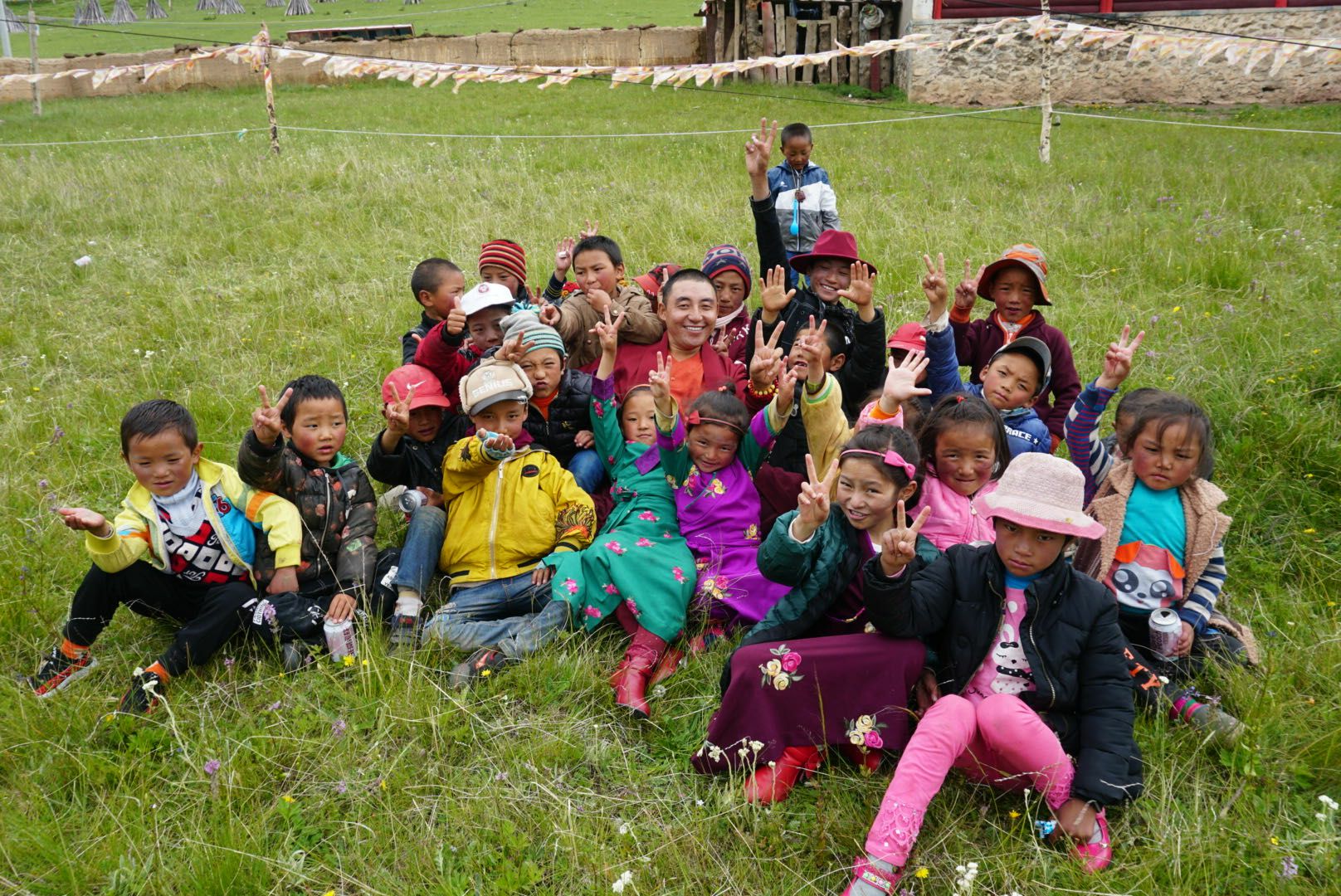 MK·体育-MK(中国)一站式服务官方网站公益回顾丨家国同欢月同圆 温暖满载甘孜州(图14) MK·体育-MK(中国)一站式服务官方网站公益回顾丨家国同欢月同圆 温暖满载甘孜州(图14)